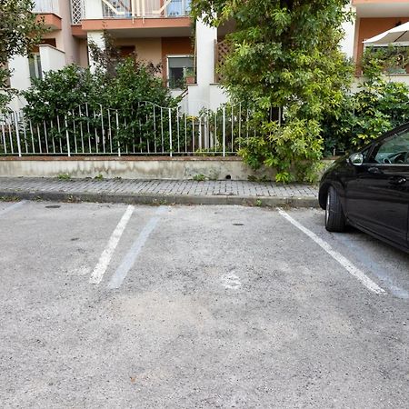 Nonno Angelo - 4 Bedrooms With Free Parking & Seaview Balcony ソレント エクステリア 写真