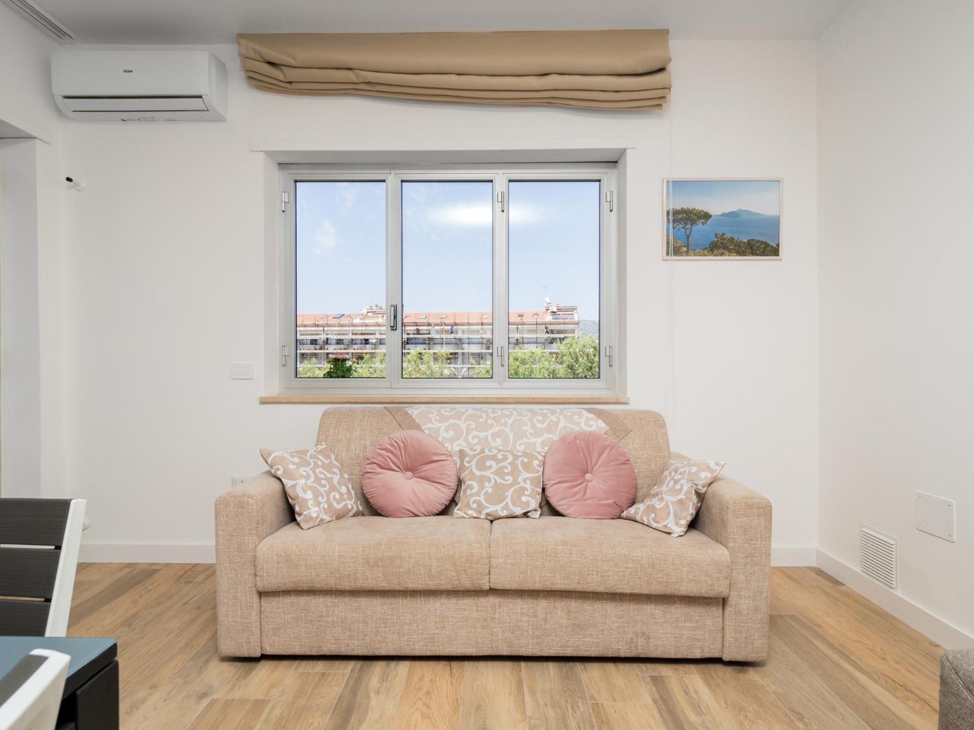 Nonno Angelo - 4 Bedrooms With Free Parking & Seaview Balcony ソレント エクステリア 写真