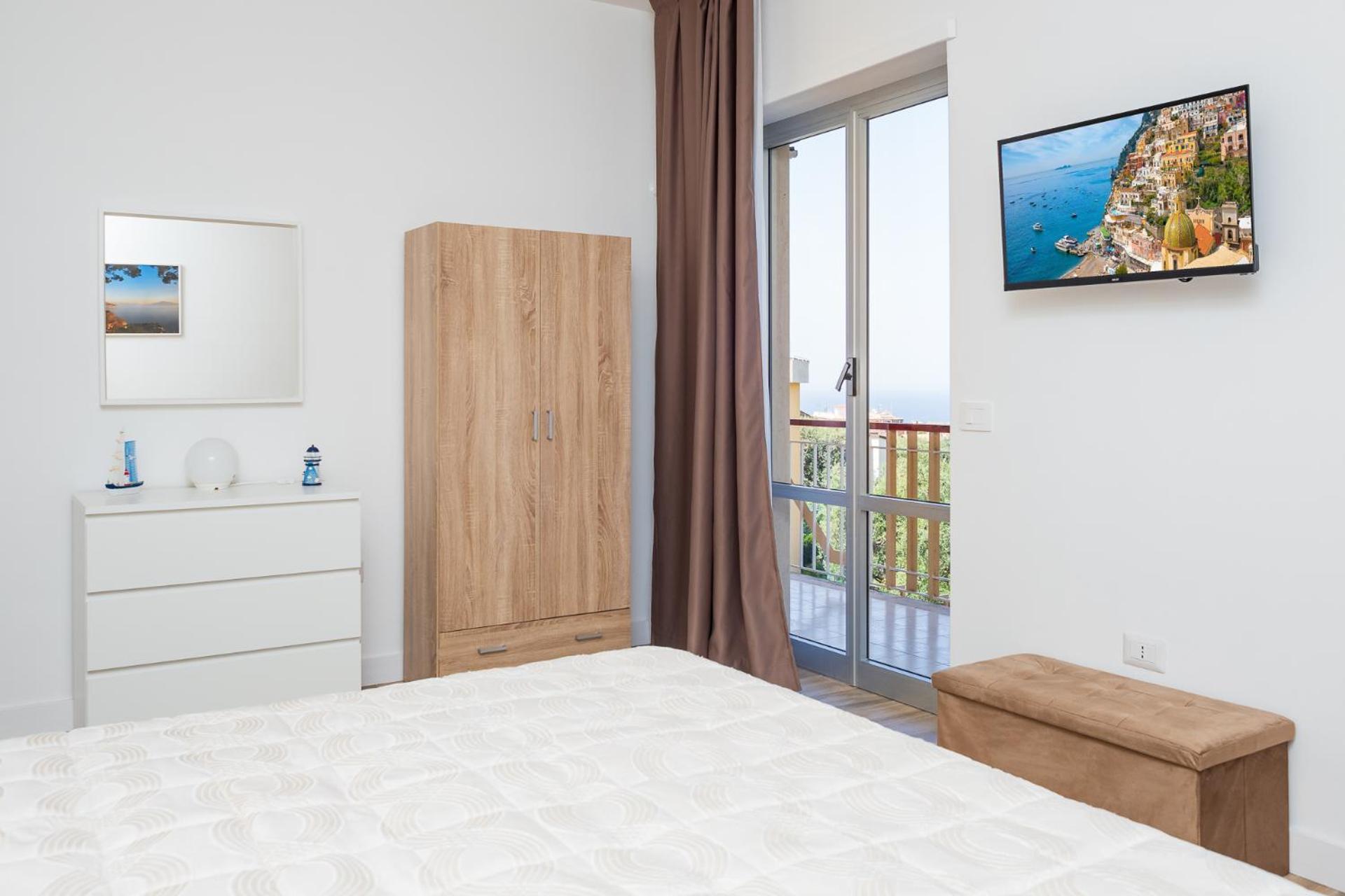 Nonno Angelo - 4 Bedrooms With Free Parking & Seaview Balcony ソレント エクステリア 写真