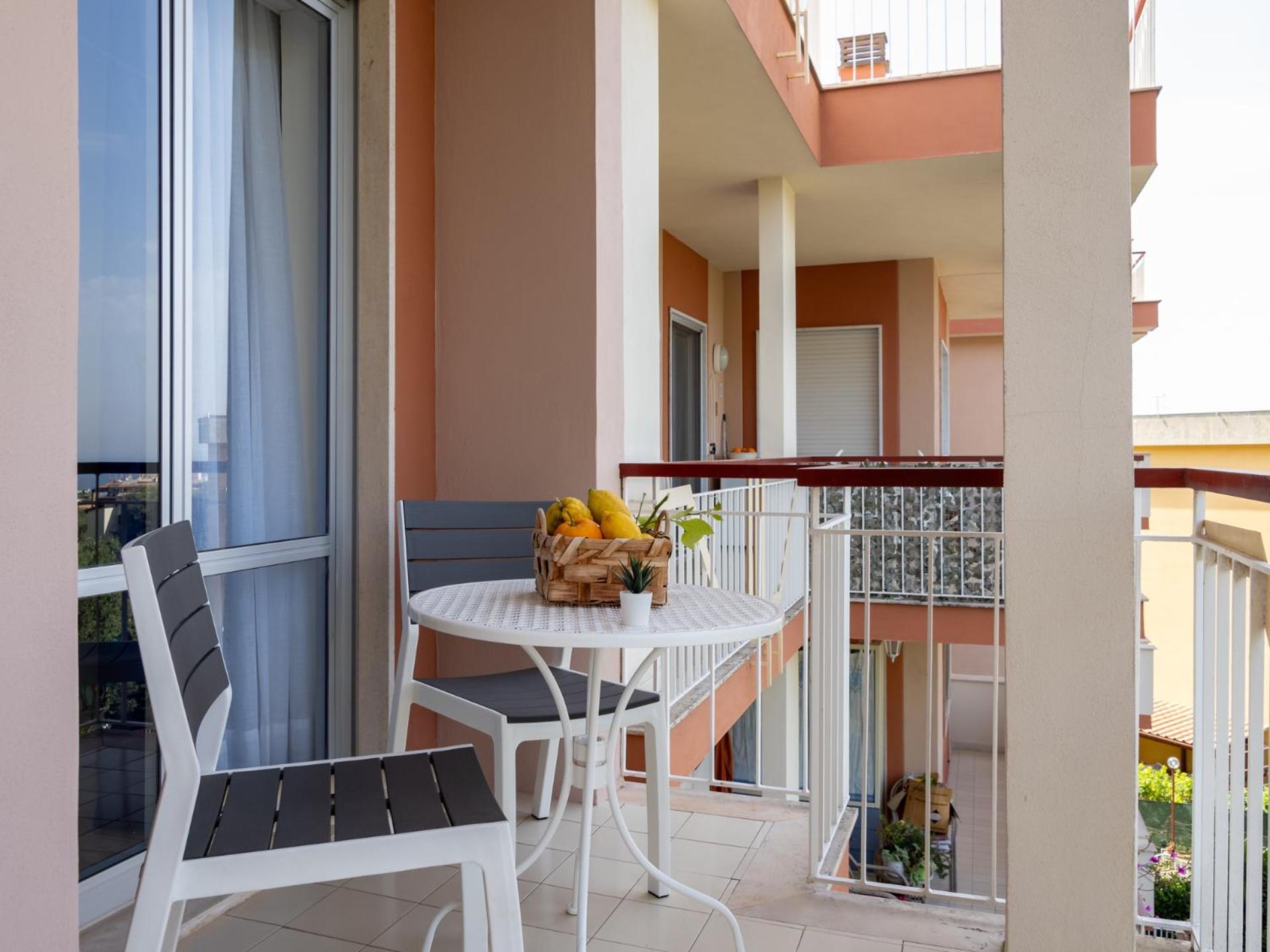 Nonno Angelo - 4 Bedrooms With Free Parking & Seaview Balcony ソレント エクステリア 写真